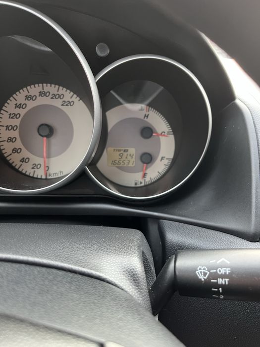 Продам автомобиль Мазда 3