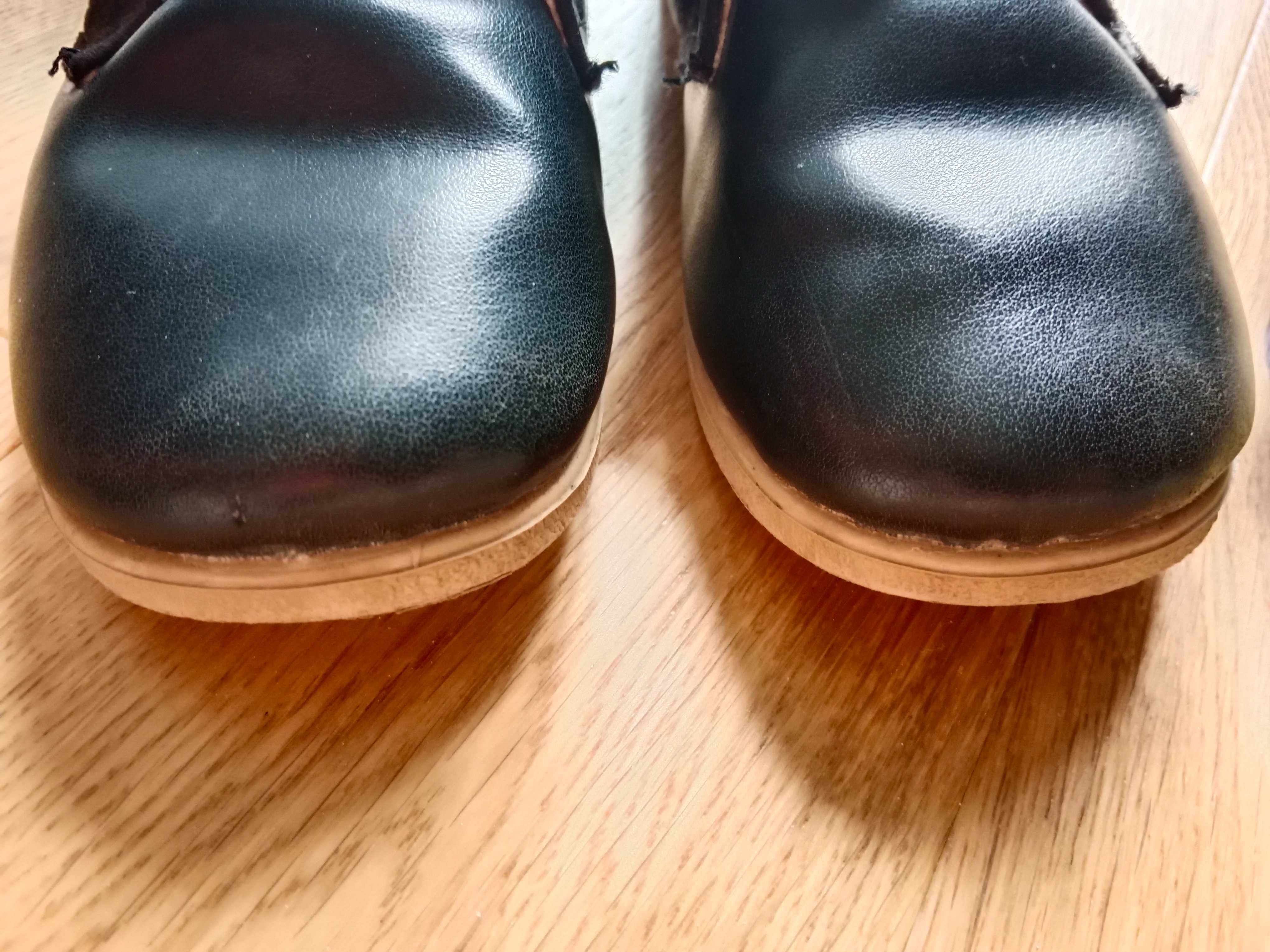 Trzewiki buty zimowe ocieplane Slippers Family Coal czarne rzep r. 28