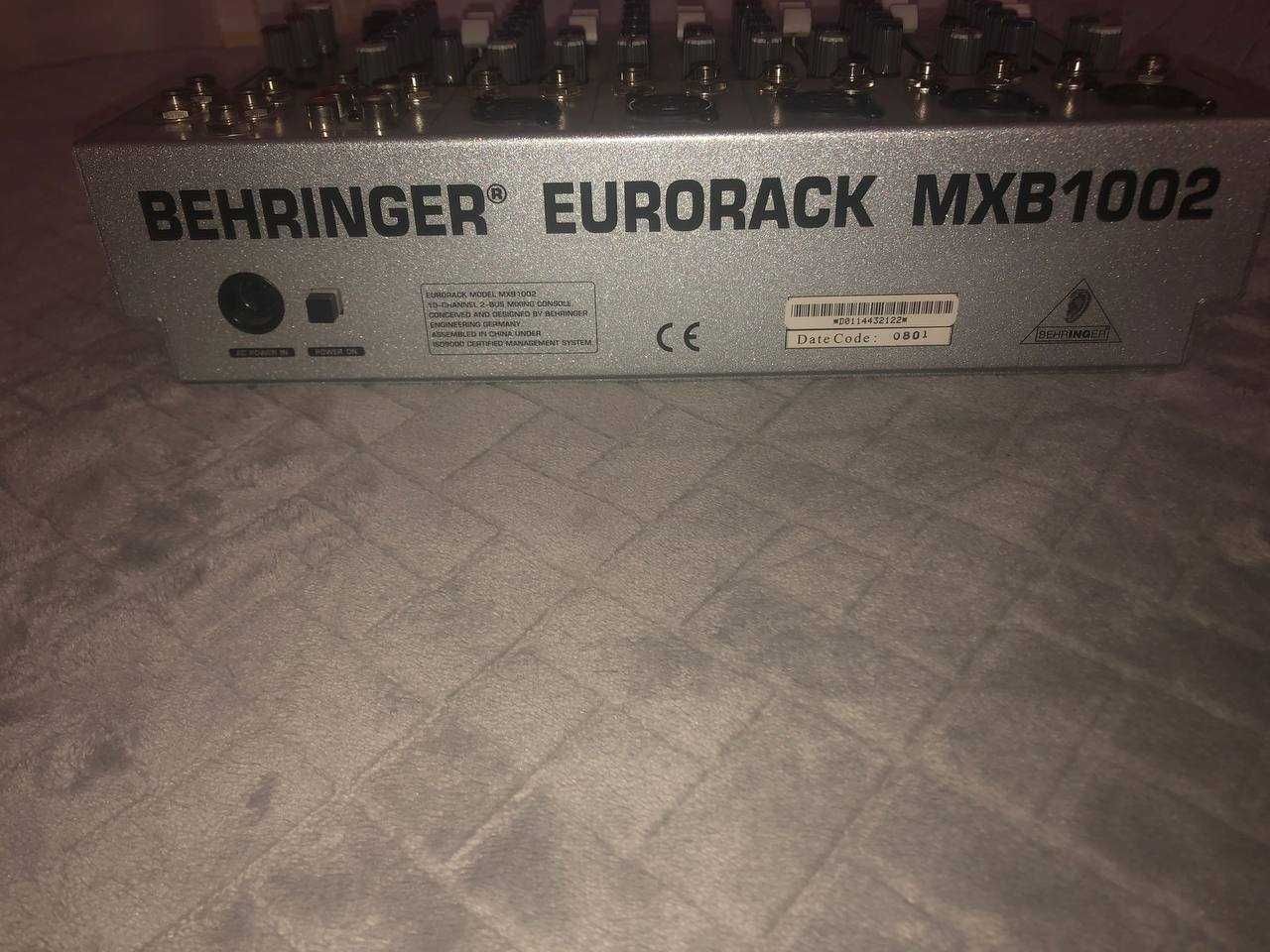 Behringer EURORACK MXB1002