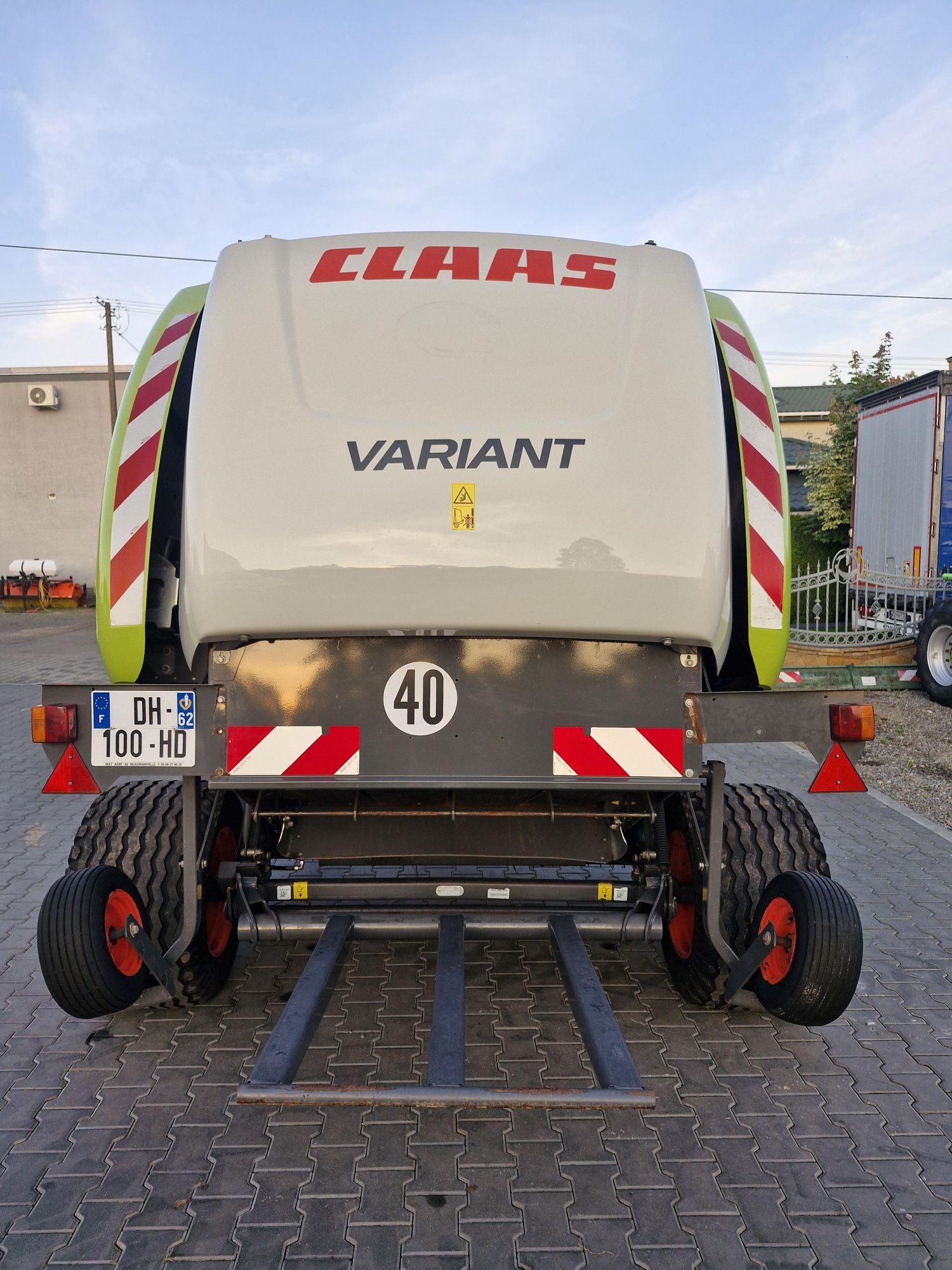 Prasą rolująca Claas Variant 380 z 2013 roku Siatka Sznurek Rotor