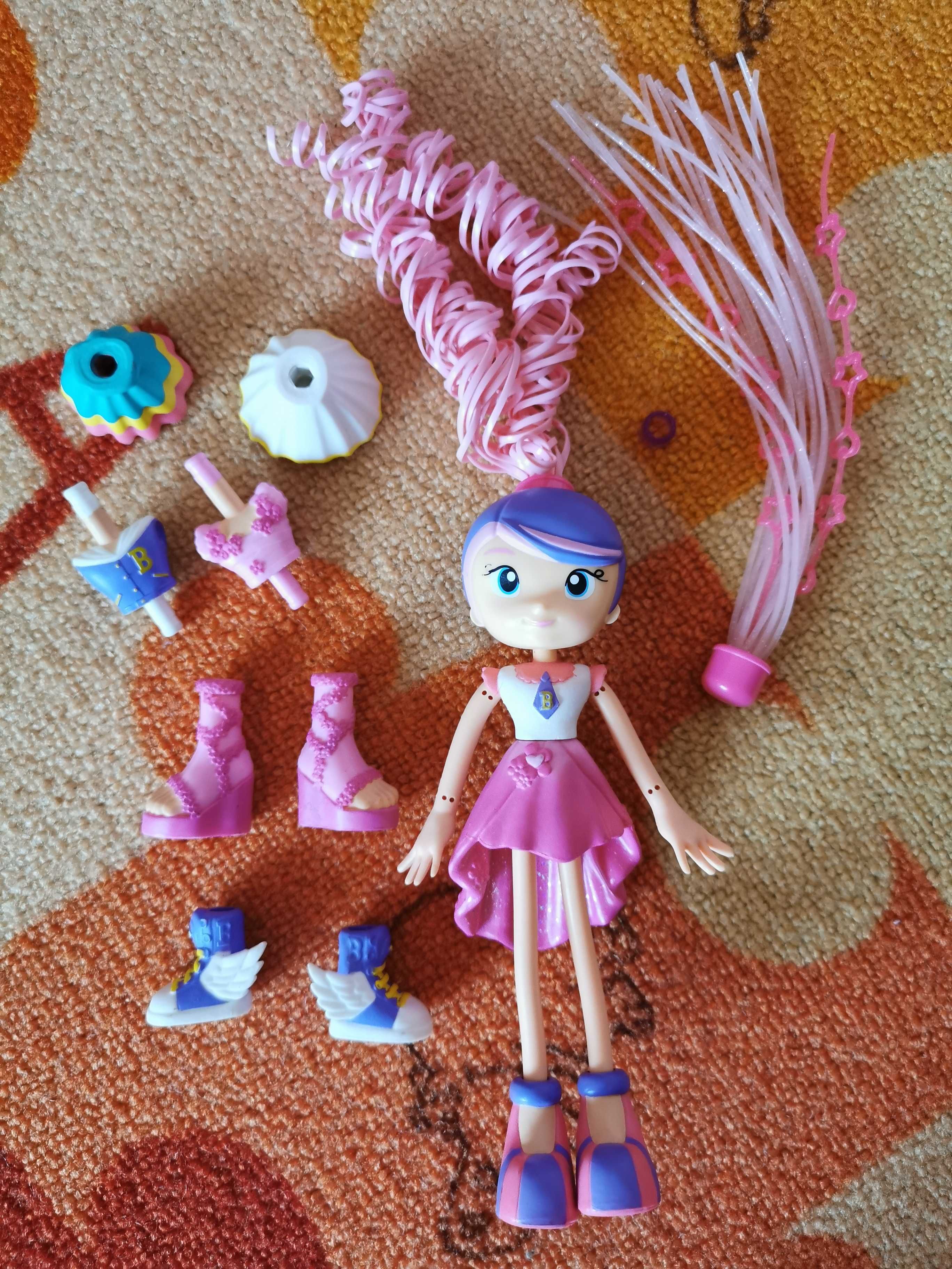 Cobi, Lalka kreatywna Betty Spaghetti, Łącz i mieszaj, Szkolna moda