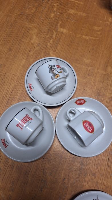 Várias chávenas de café