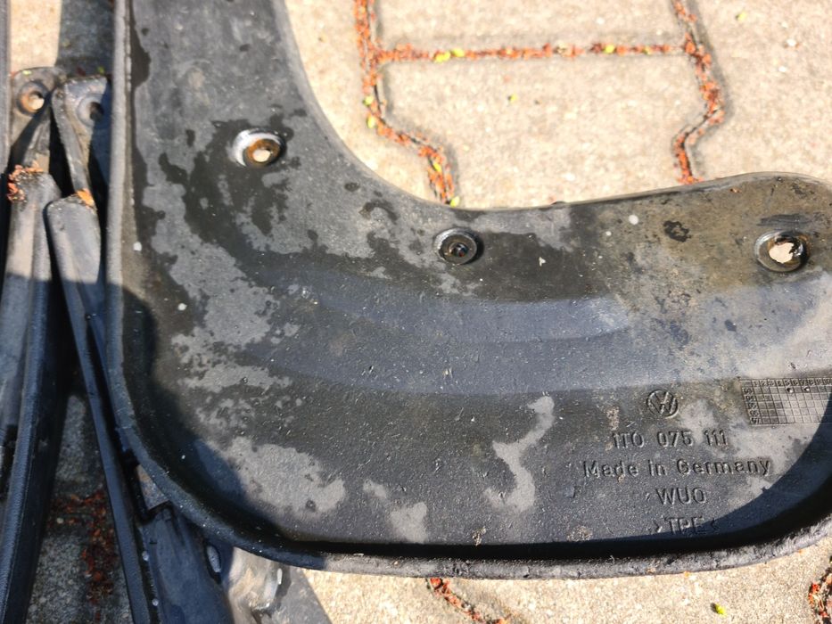 Oryginalne chlapacze przód i tył VW Touran