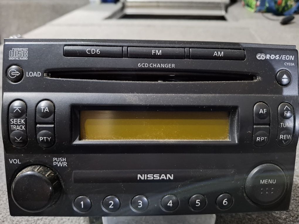 Rádio CD 2 DIN Navara D 40