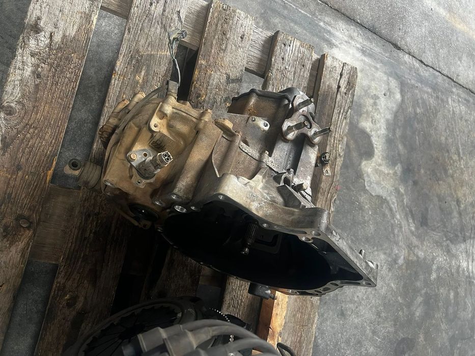 Caixa velocidades Mazda 323 1.6i 16v 5v