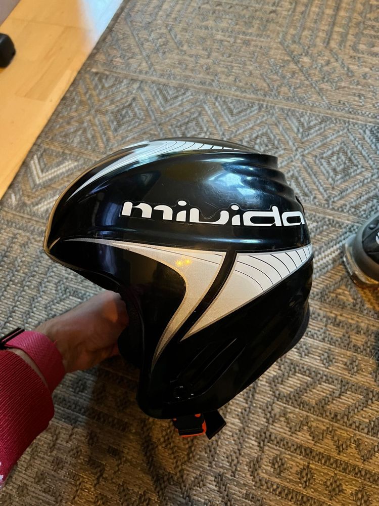 Kask narciarski Mivida - rozmiar 56 cm