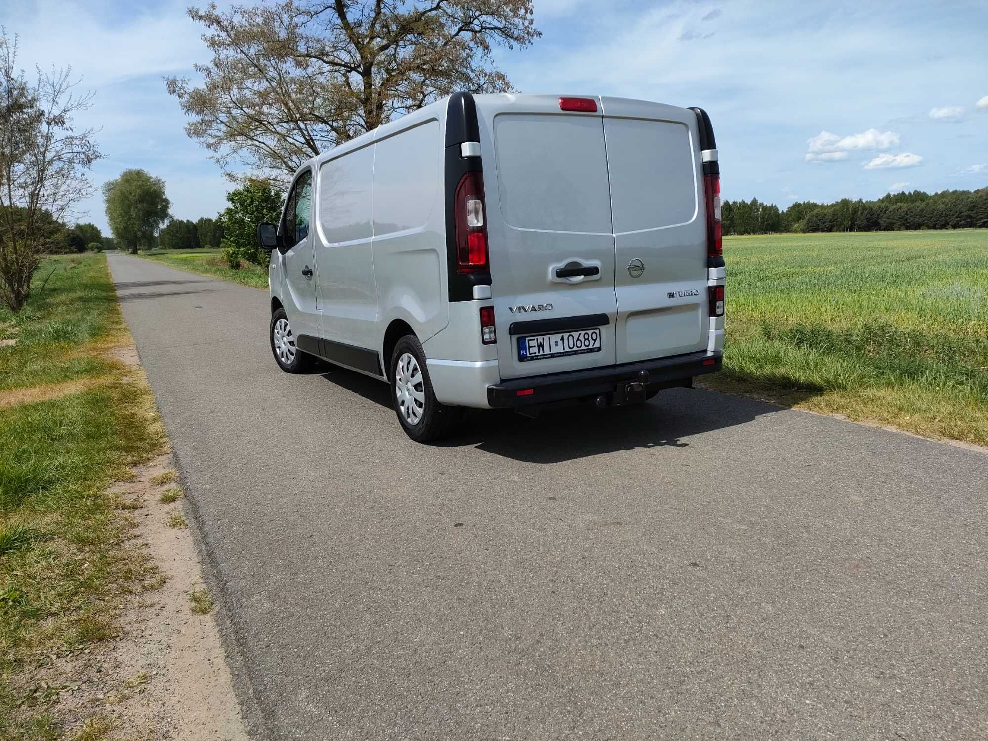 Opel Vivaro  1.6 Bi-Turbo 2015r