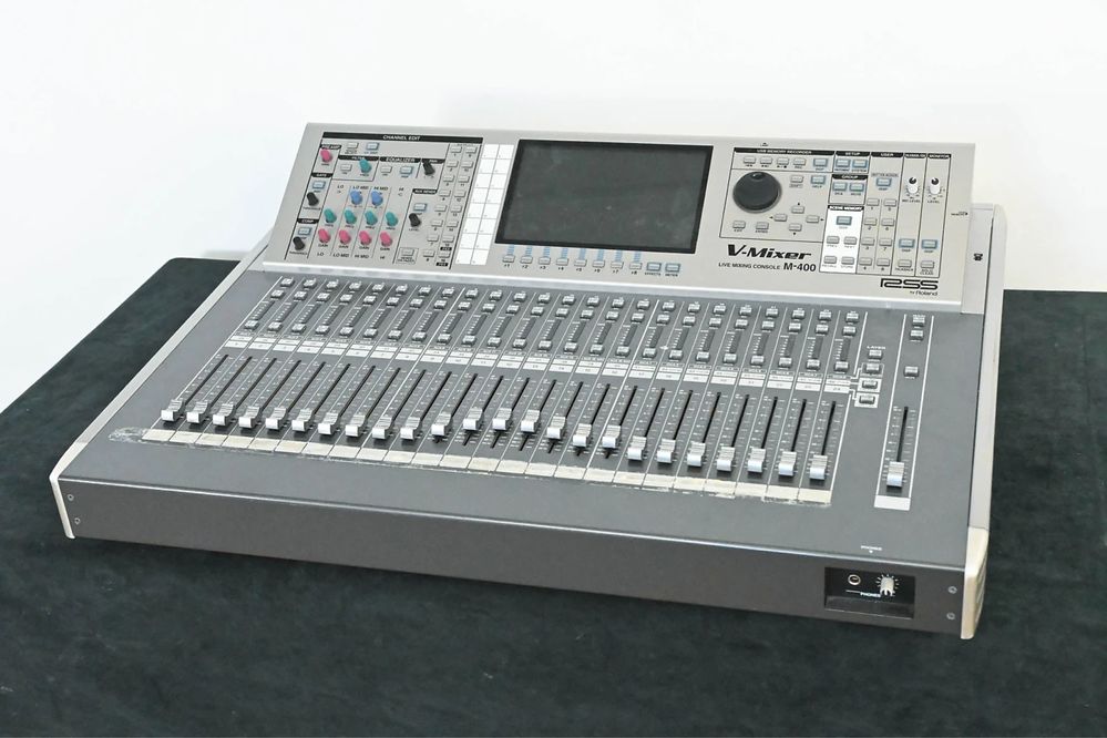 Mesa Som Digital Roland M400 + 2 Digital Snakes
