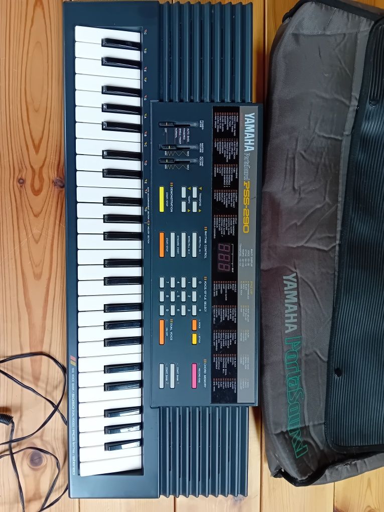 Keyboard Yamaha PSS-290 plus pokrowiec