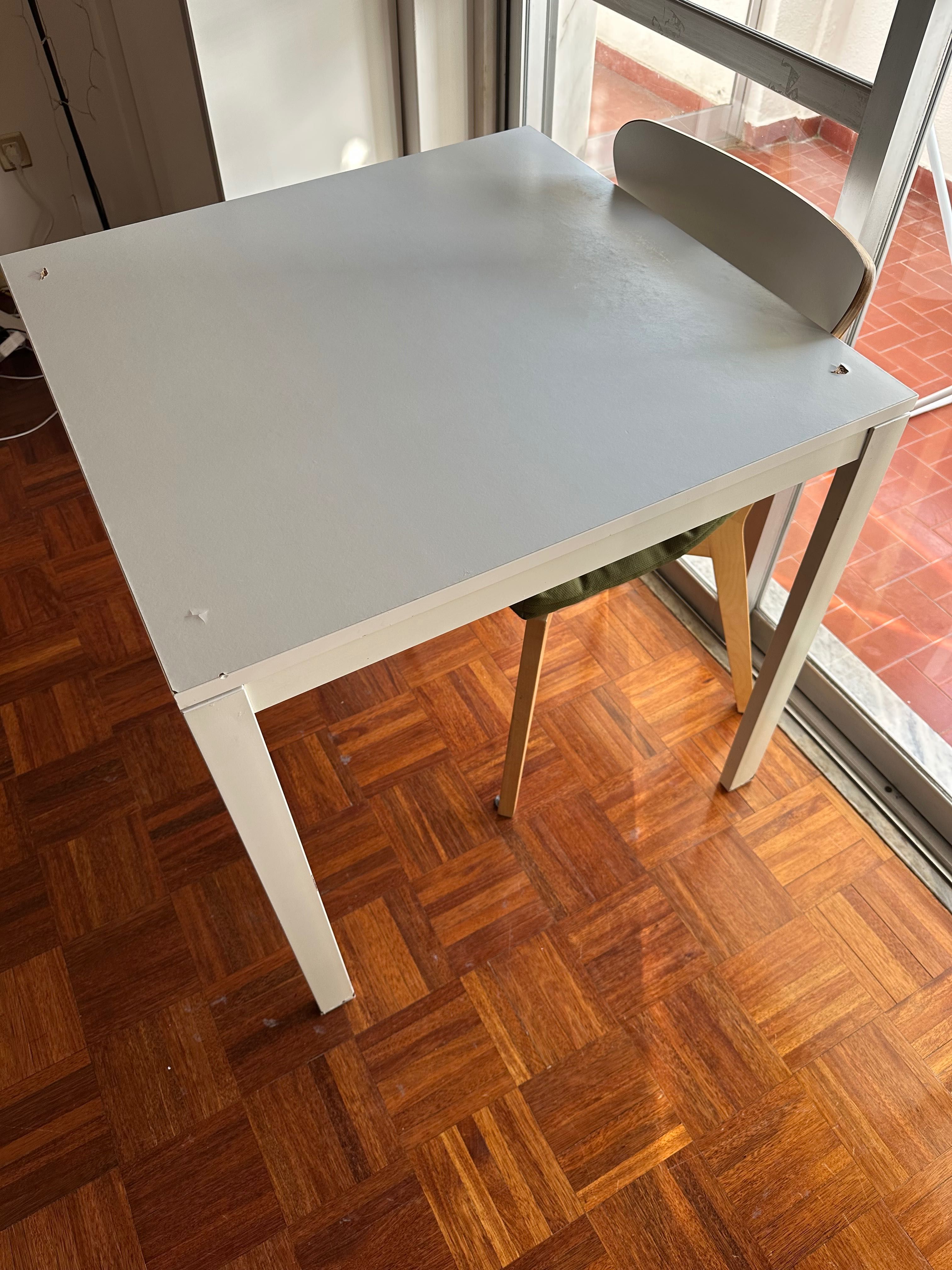 Mesa de jantar MELLTORP - ikea