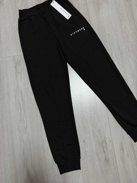 Худі та штани  від Richmond