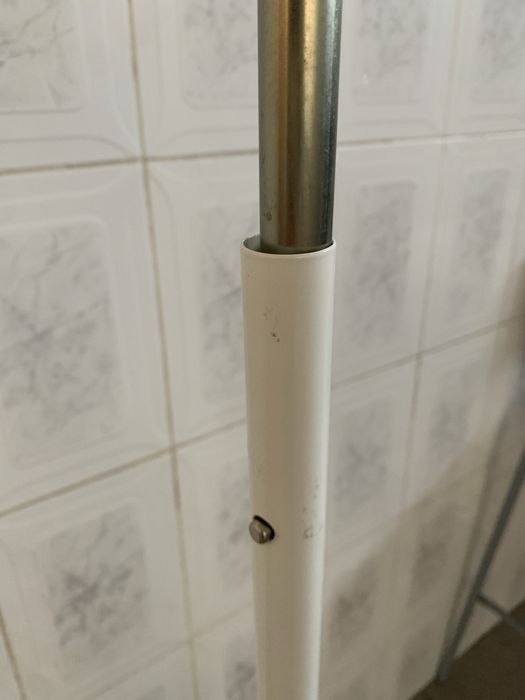 Suporte para cabides