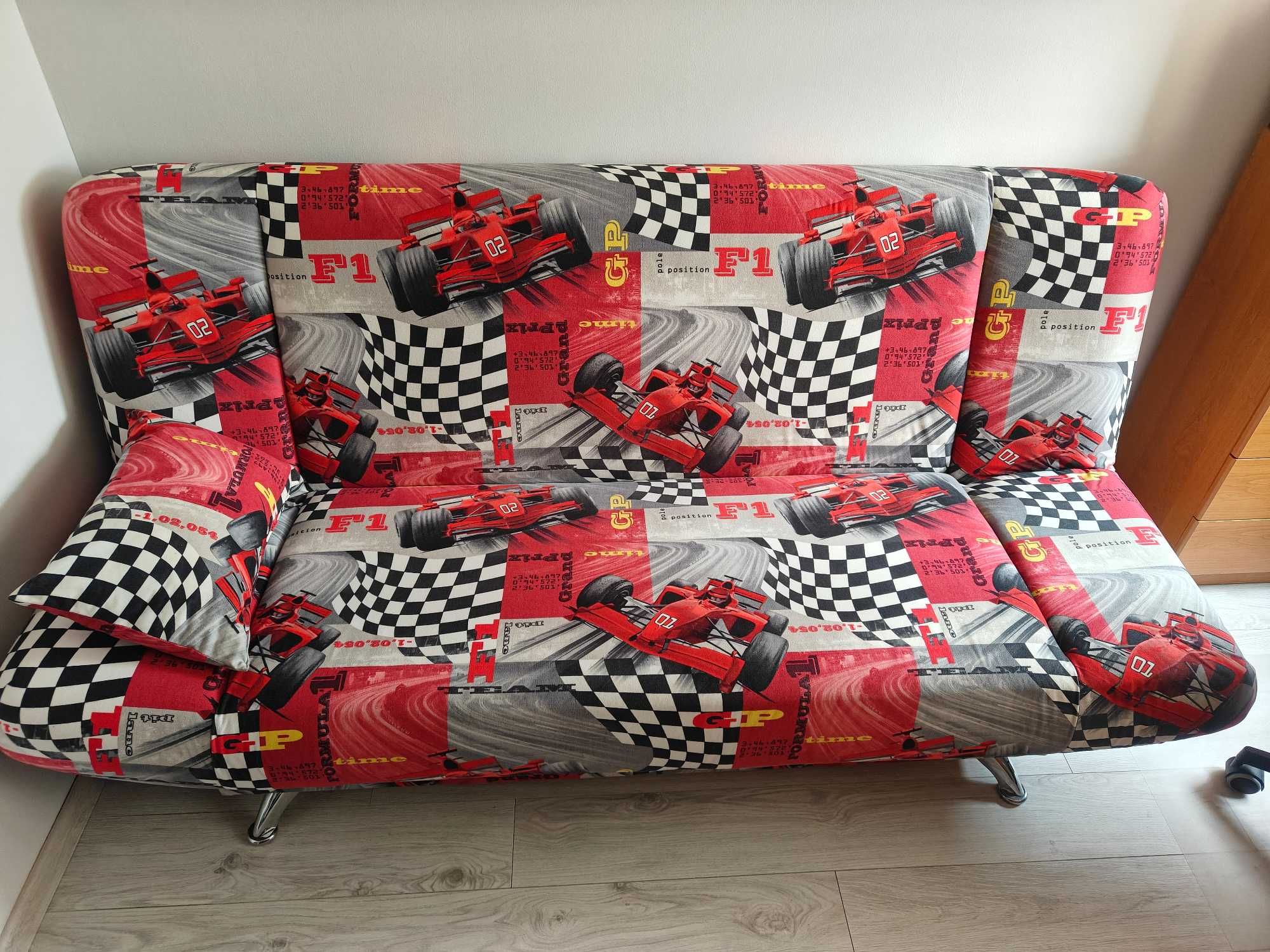 Wersalka młodzieżowa z motywem F1