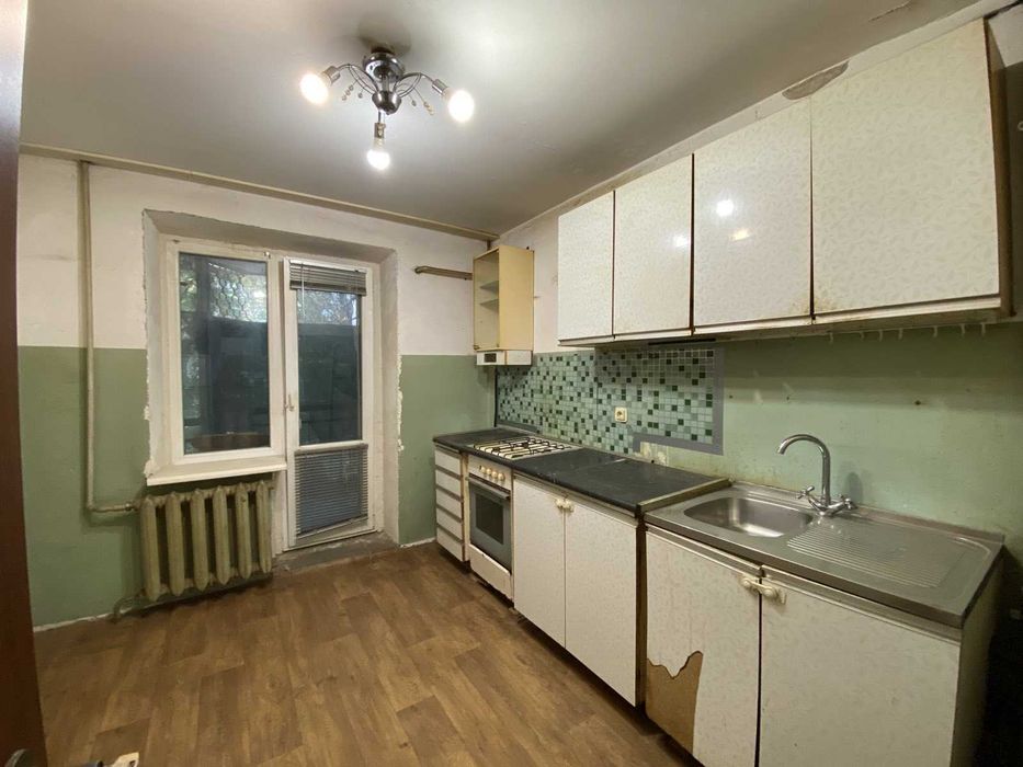 3- х комнатная квартира на Таирова по улице проспект Небесной Сотни.