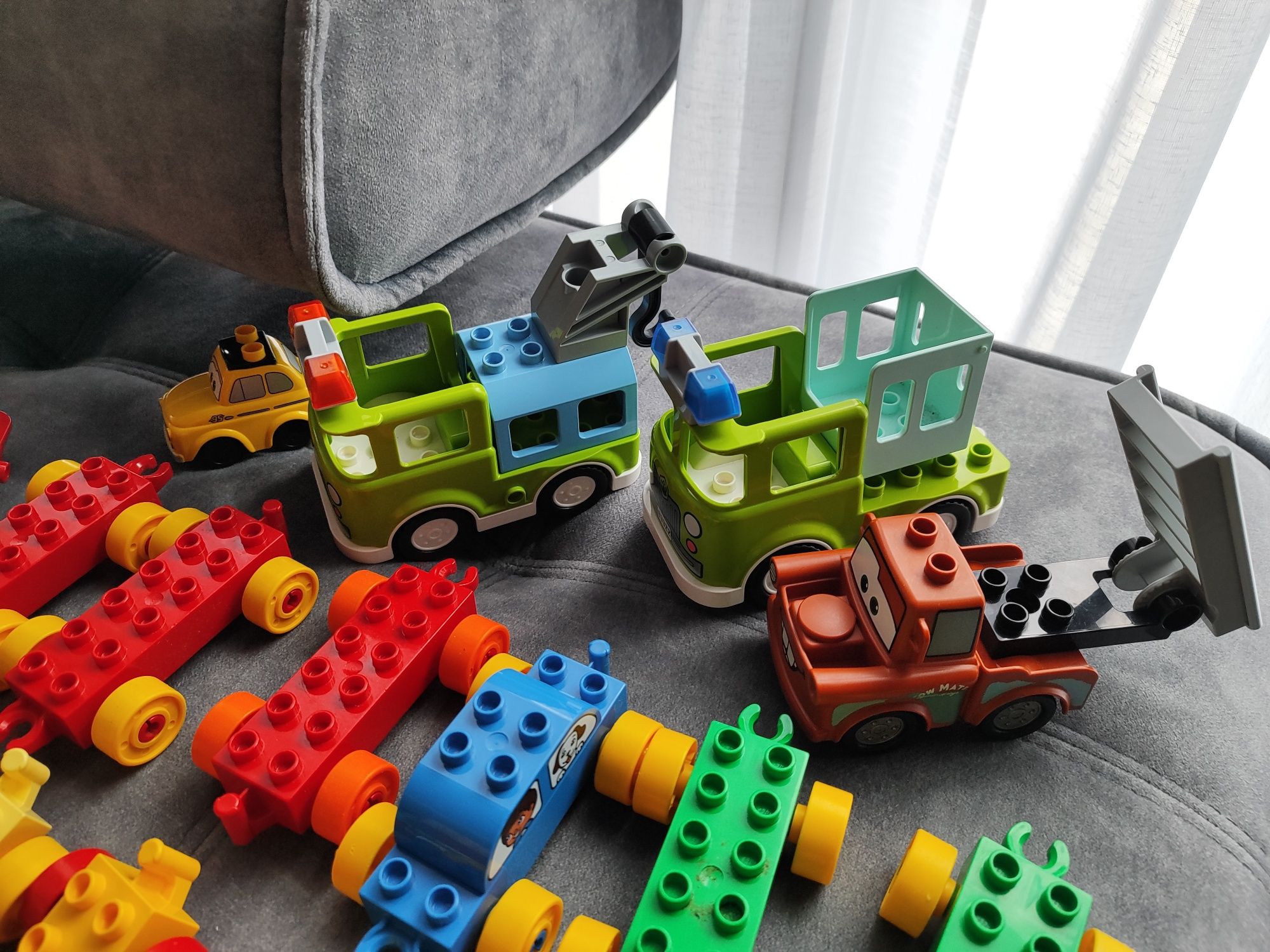 Klocki LEGO Duplo pojazdy autka