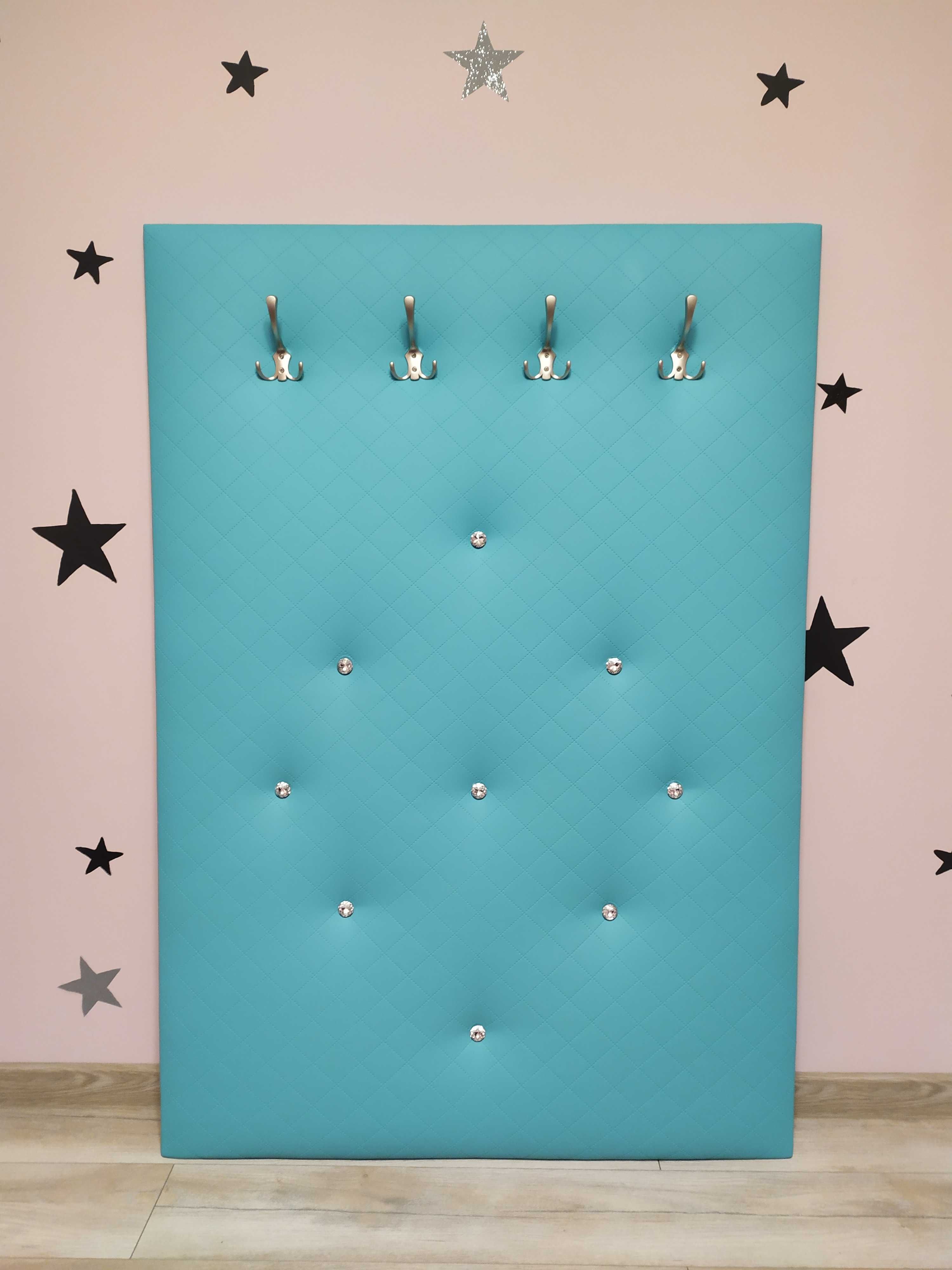 Panel ścienny tapicerowany