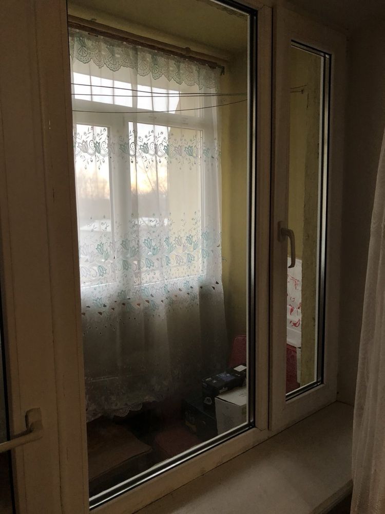 Продається вживане вікно і двері