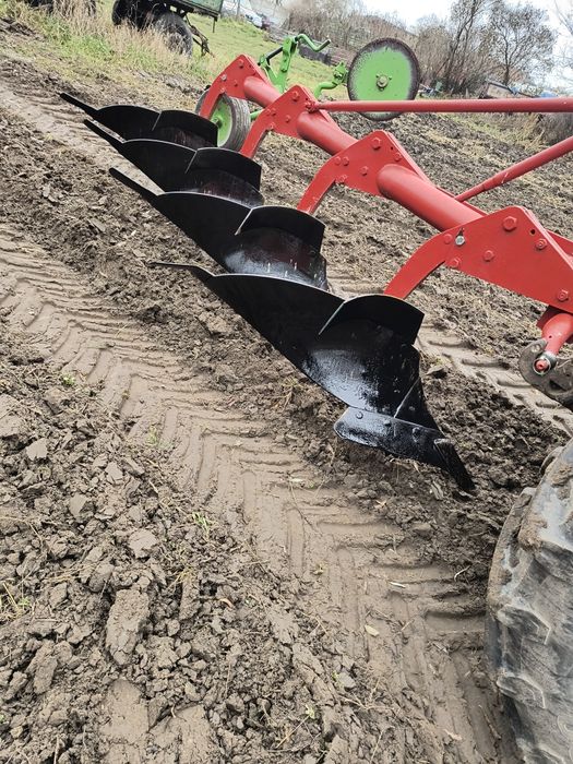 Sprzedam pług kverneland