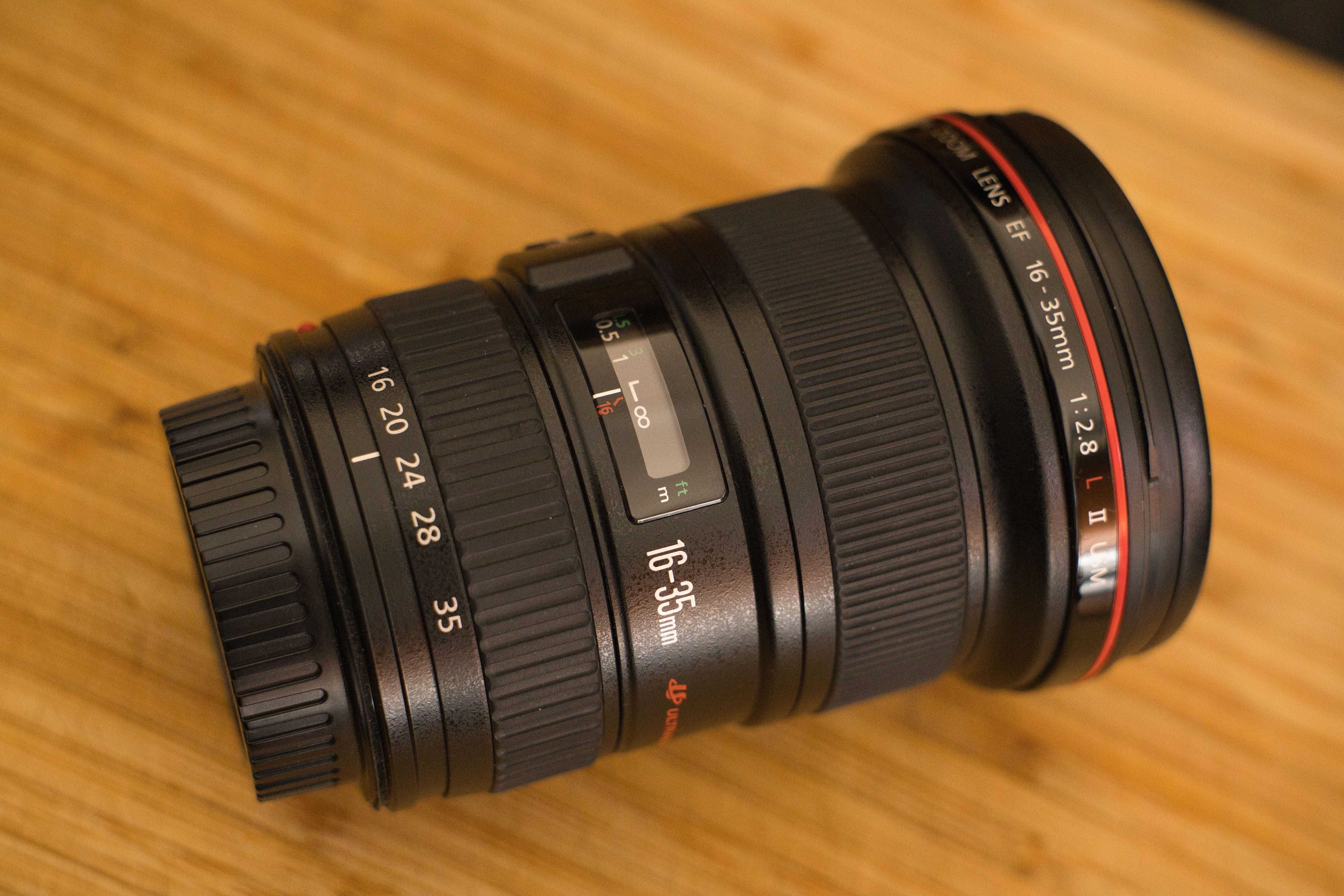 Canon EF16-35 f/2.8 L II - stan bardzo dobry +