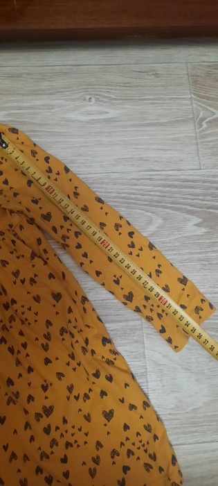 Сукня на дівчинку 3-4 роки