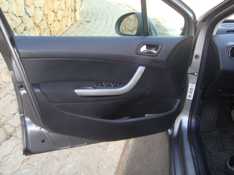 Peugeot 308 SW 1.6 HDI Sport- 110CV