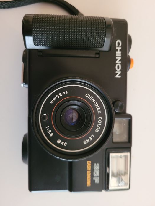 Плівкова камера Chinon 35f easy loading