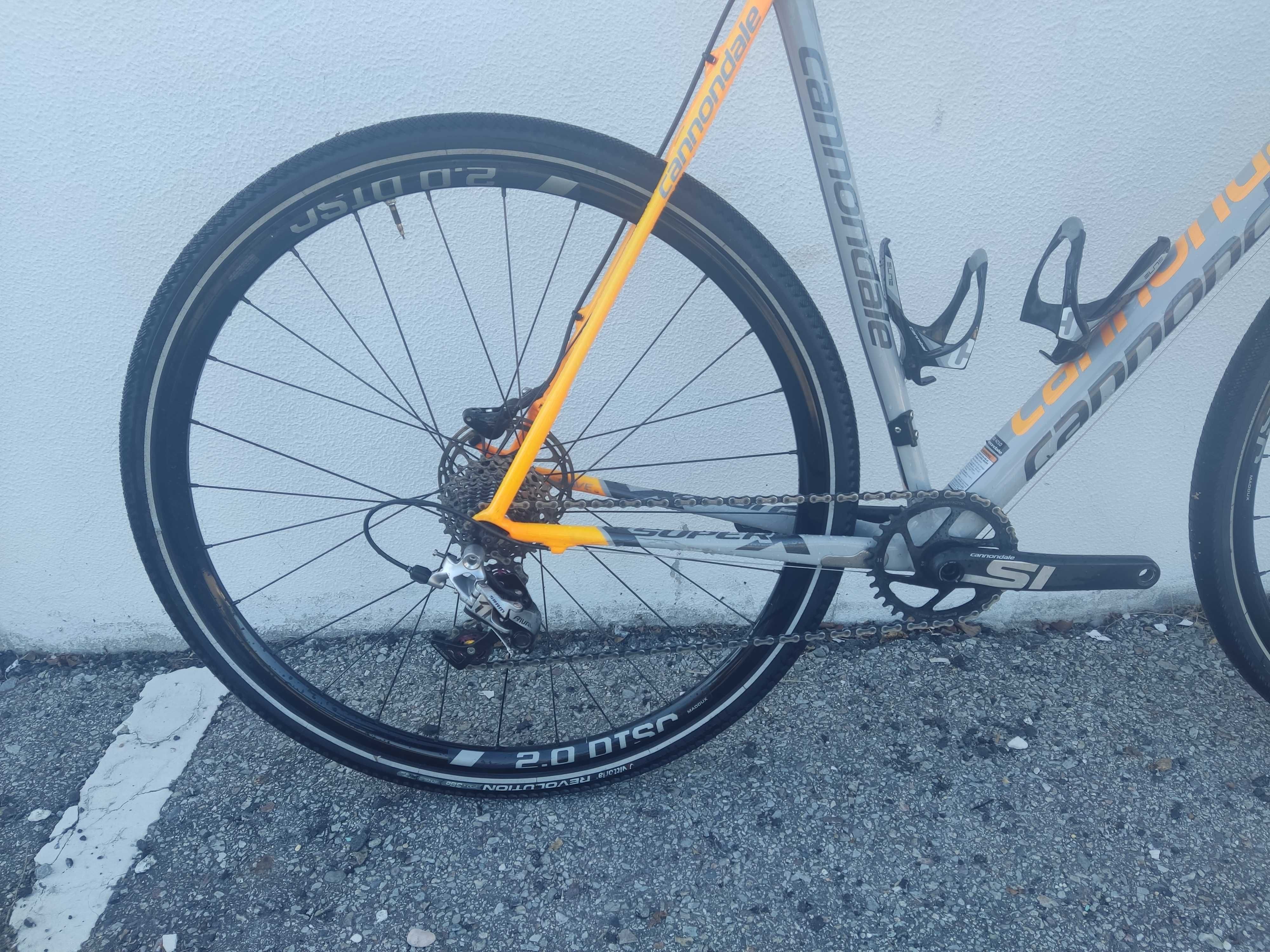 Cannondale super de gravel oportunidadeee.