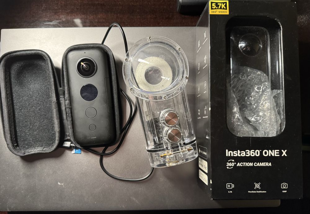 Insta 360 one x + кейс
