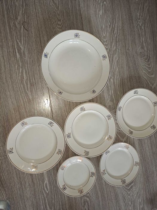 Тарелки 7 шт Дружковка СССР Ф 18-30см