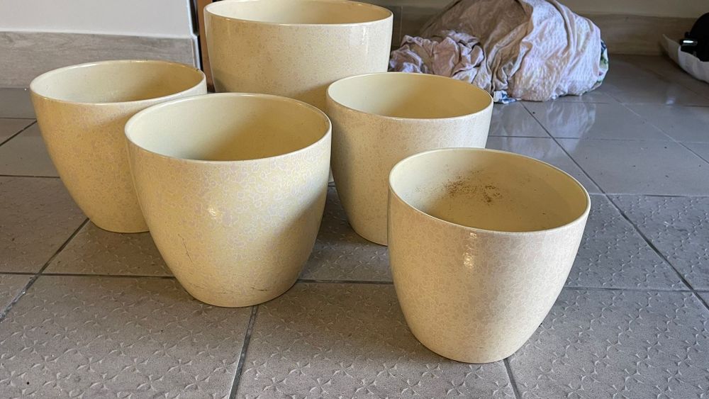 Doniczki stan bardzo dobry 5 sztuk