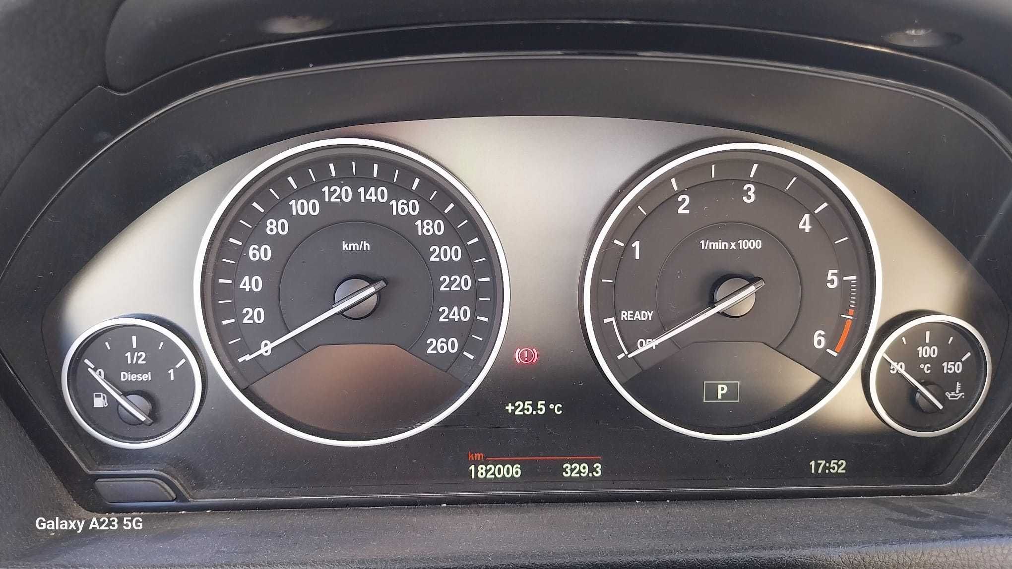 BMW 318D Luxury Line Excelente Estado - Bancos em Pele e Aquecidos