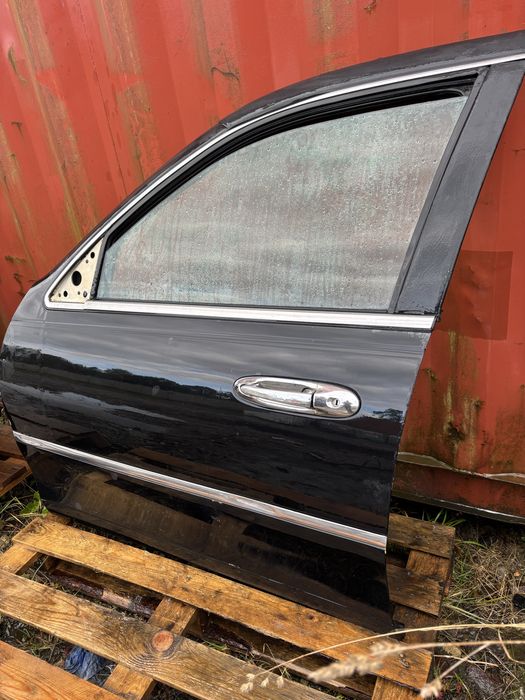 Lincoln Town Car 99r drzwi przednie lewe