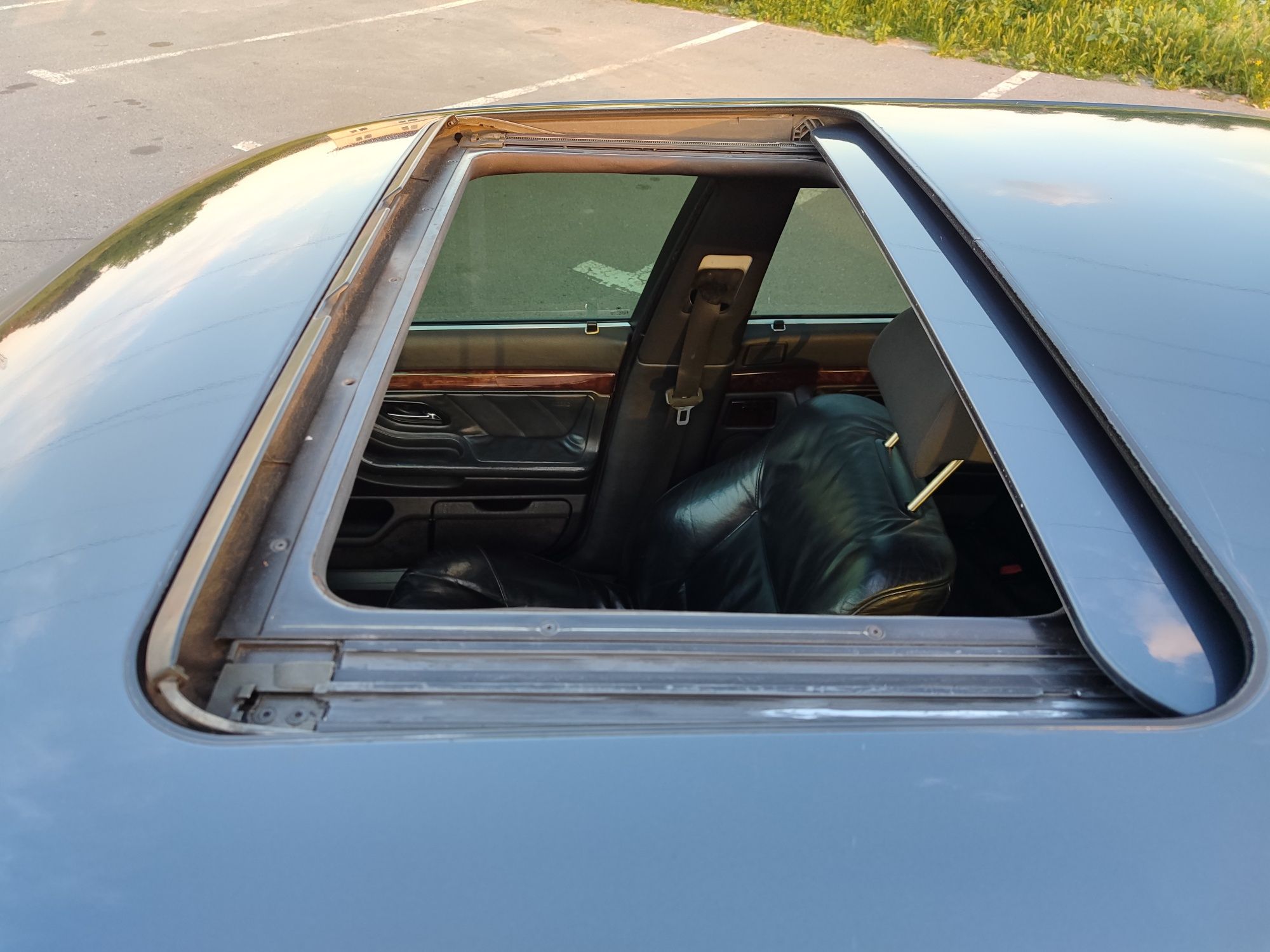 BMW E38 1996 2.8