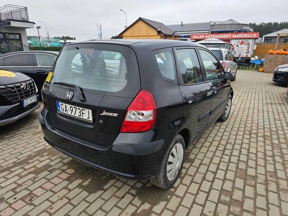 Honda Jazz 2003r/1.3benzyna/83KM/opłaty aktualna/klimatyzacja/5drzwi