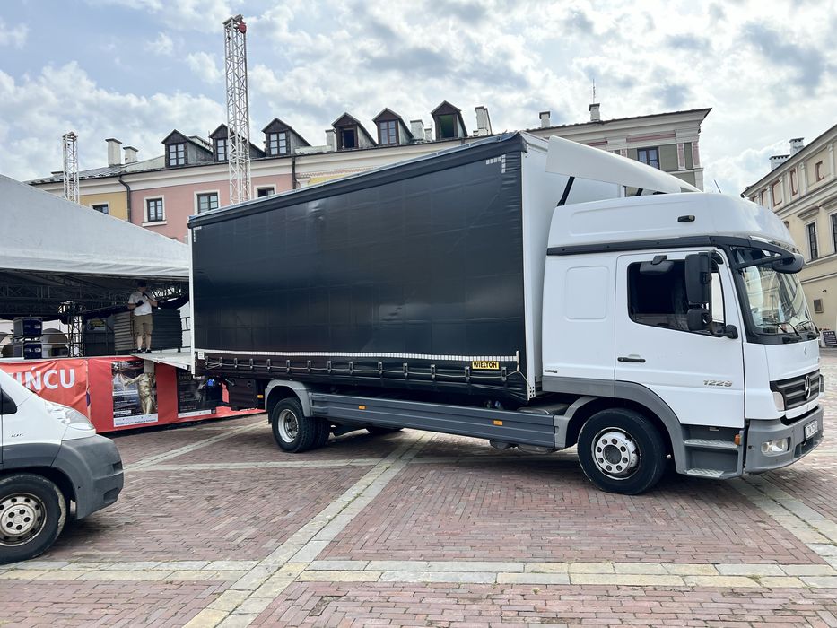 Transport rzeczy, maszyn, przeprowadzki winda