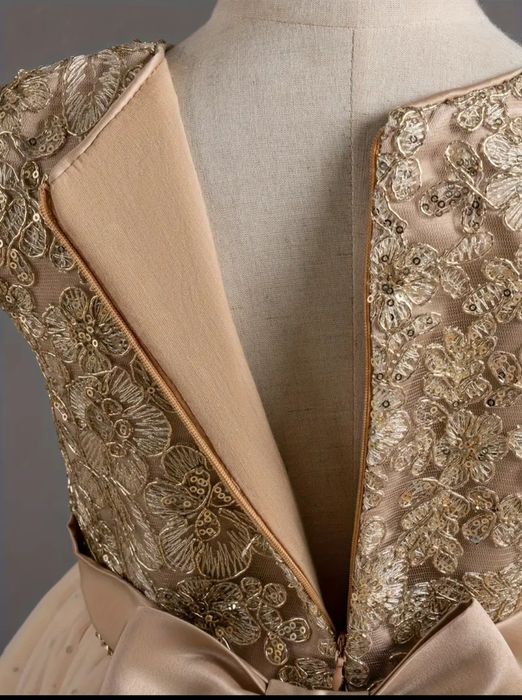 Vestido cerimónia para criança