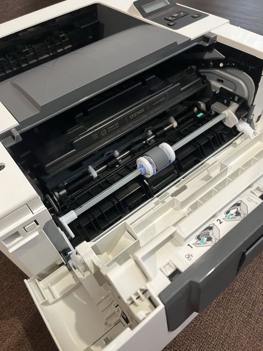 Принтер HP LaserJet Pro M402dne