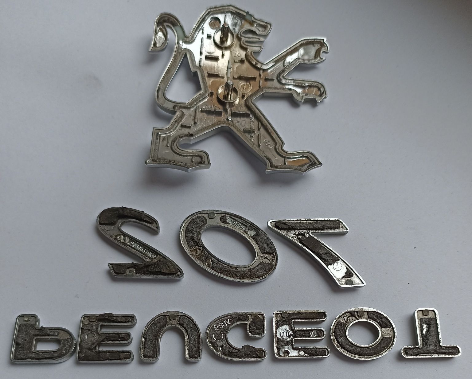 Napis emblemat Peugeot 207