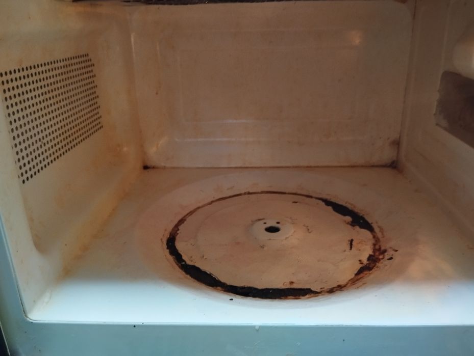 Микроволновая печь Elenberg