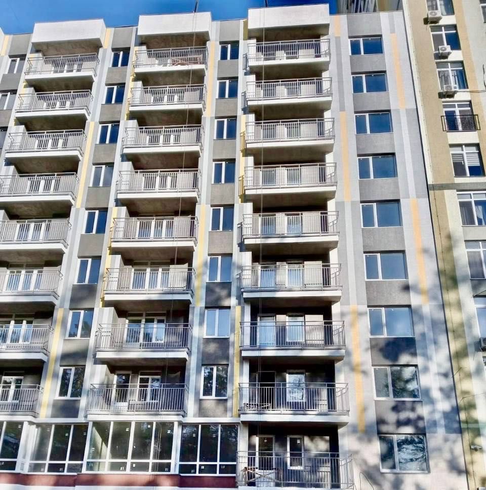 ХОЗЯИН. Видовая квартира в Киеве - парк трехкомнатная 116 м2 готов дом