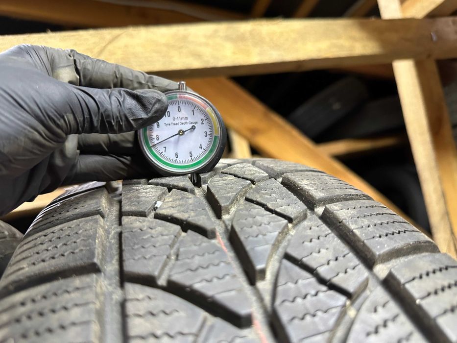 Шини зима 215/65R16C Bridgestone Blizzak LM-18C 2шт