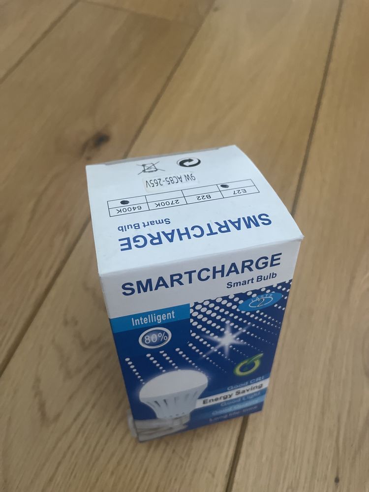 Led лампа з акумулятором 9w