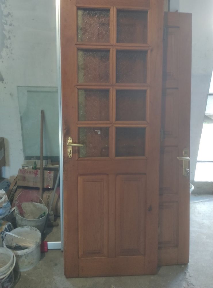 Продам двері дубові