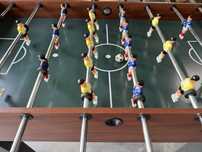 Mesa multi-jogos 4 em 1 com pés CB Games