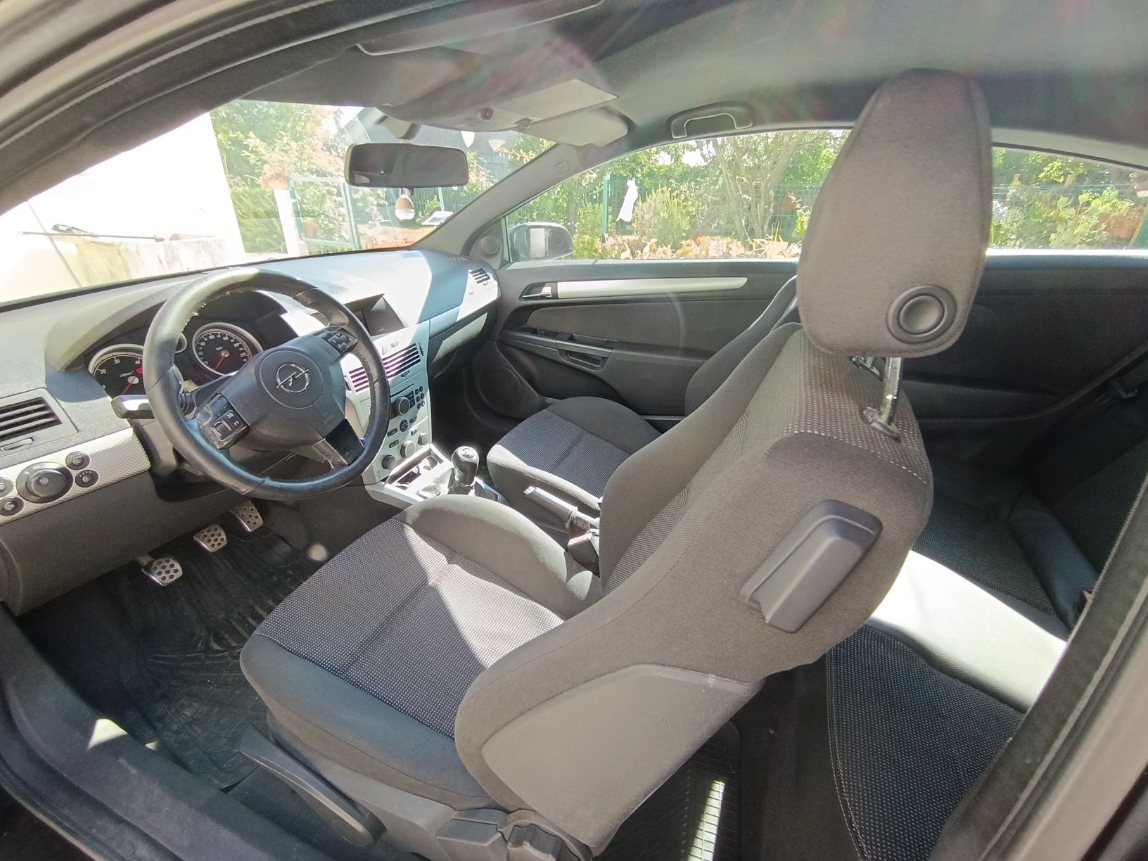 Opel astra gtc 1.9