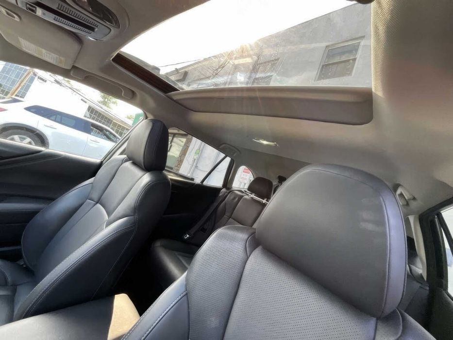 Subaru Outback Limited      2020
