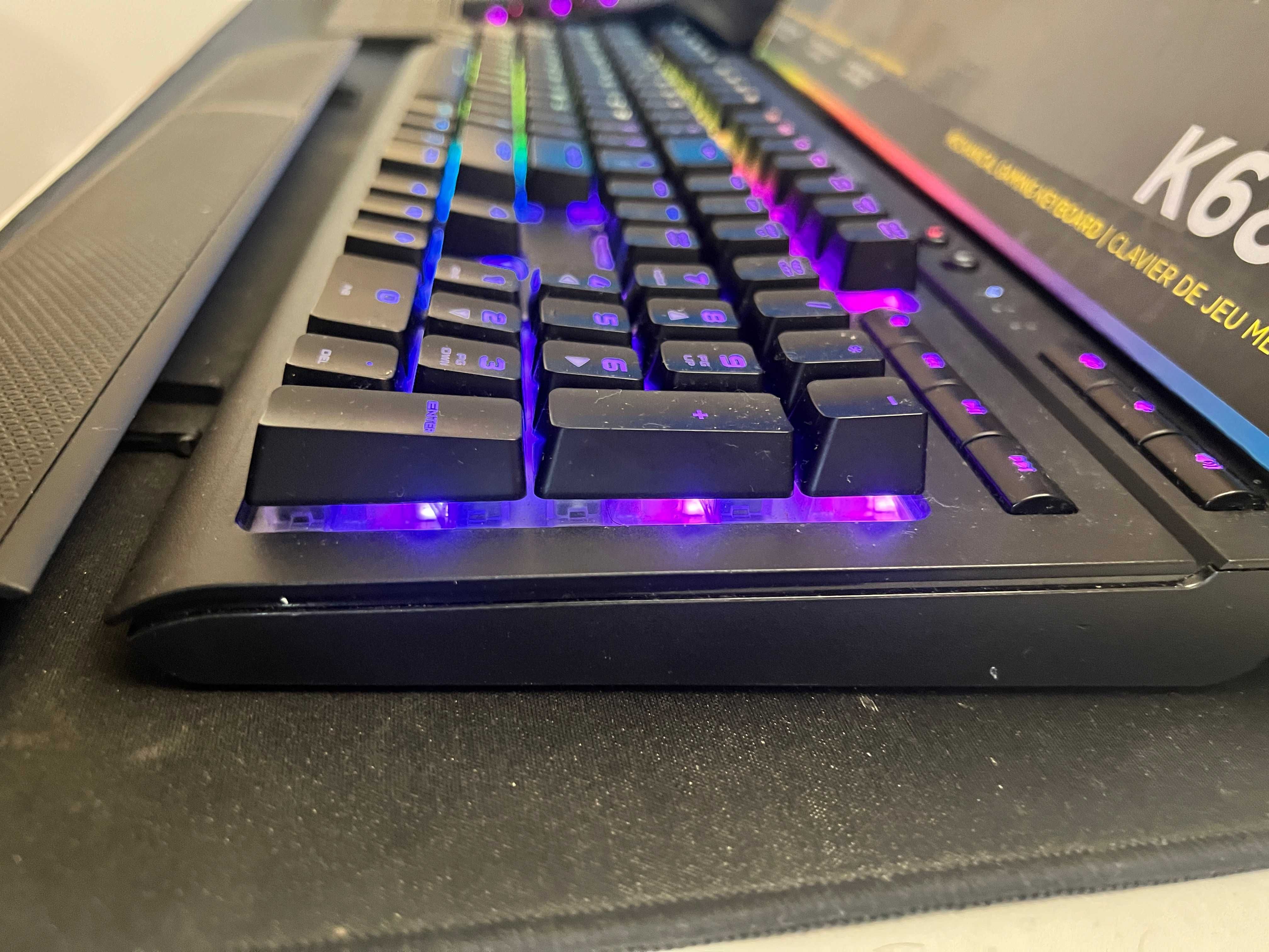 Mechaniczna klawiatura gamingowa CORSAIR K68 RGB — CHERRY MX Red