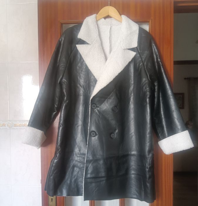 casaco Napa,parece pele, novo veste até XL, com portes 14,50€