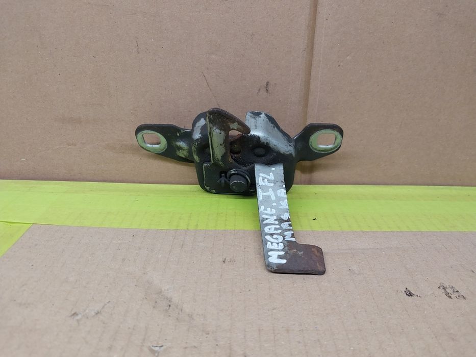 Renault Megane I FL 2001 rok Zamek maski przód przedniej