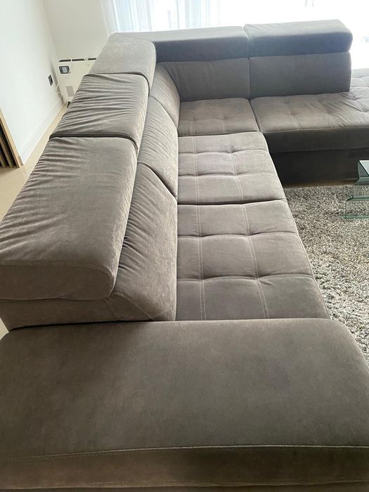 Narożnik z funkcją spania+2pufy